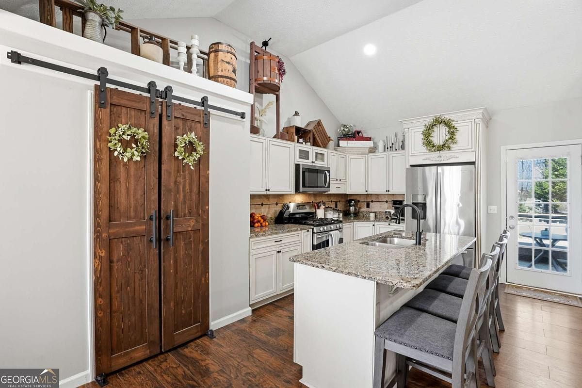 378 Baugh St Commerce, GA 30529 - Thumbnail 4