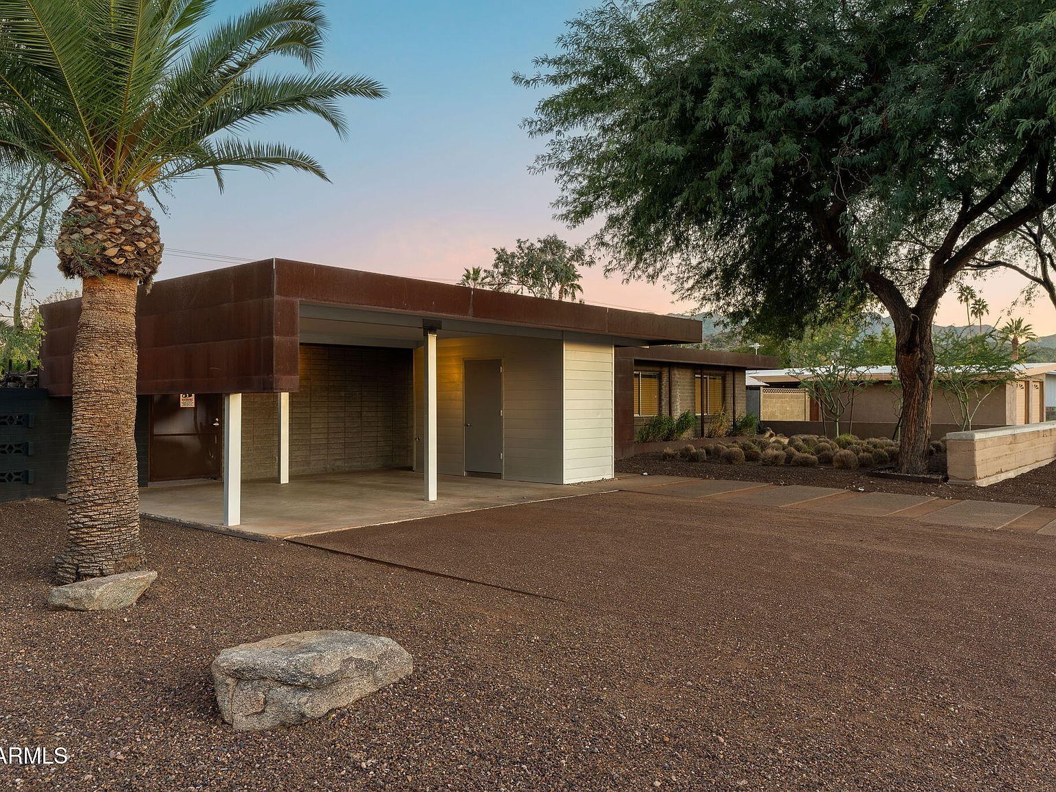 9825 N 35th Pl Phoenix, AZ 85028 - Thumbnail 4