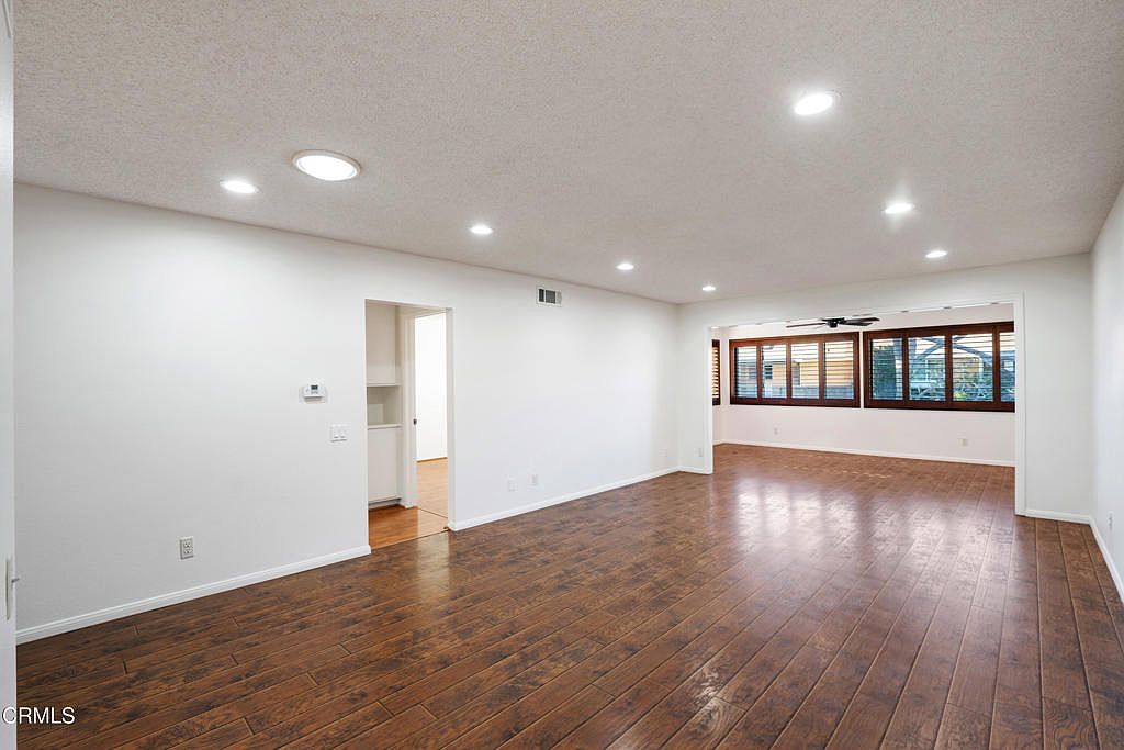 7115 Village 7 Camarillo, CA 93012 - Thumbnail 4