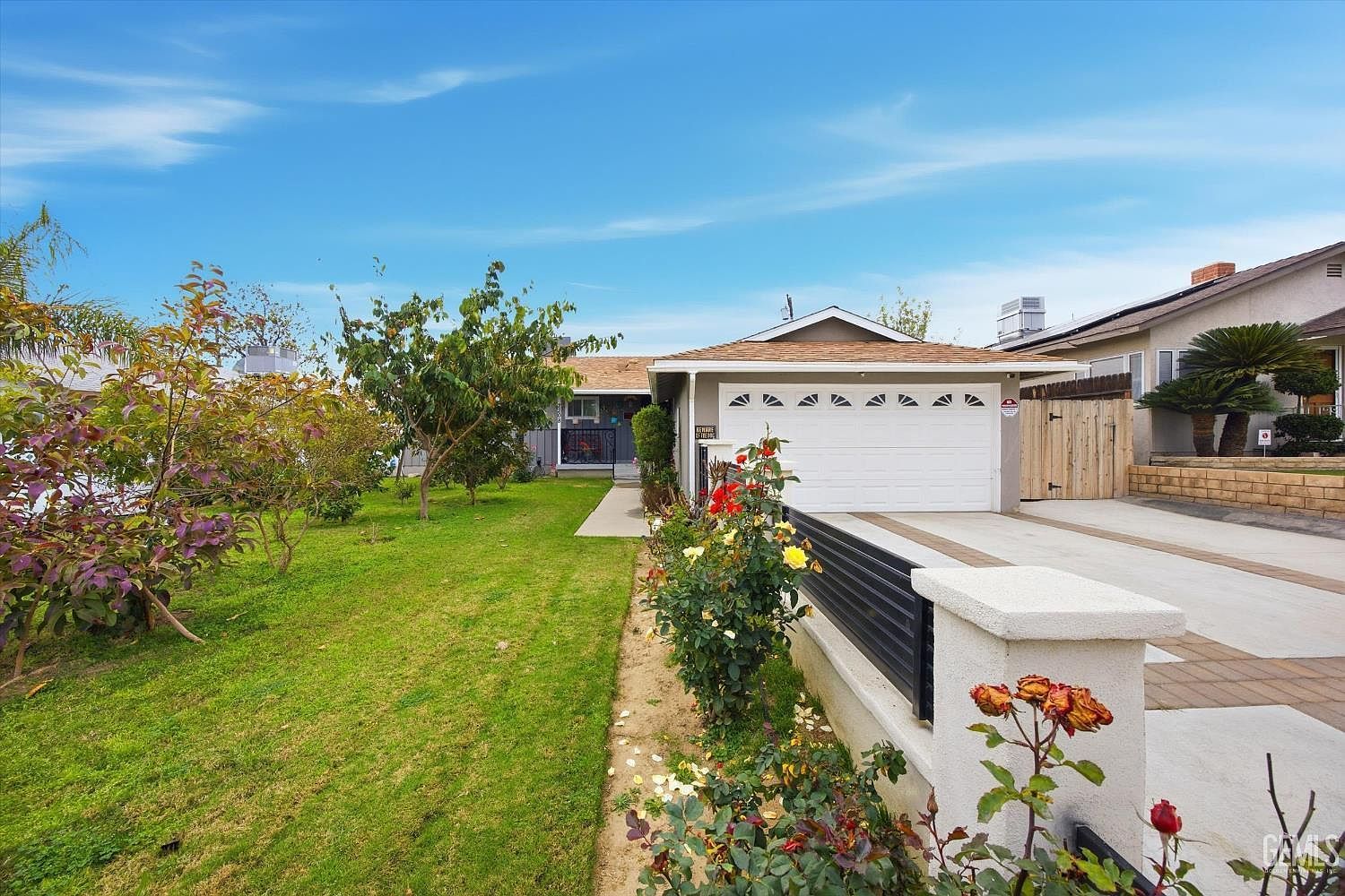 2208 Greenwood Dr Bakersfield, CA 93306 - Thumbnail 4