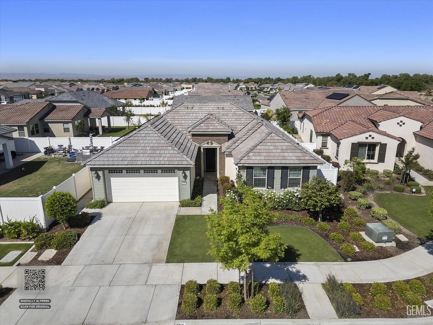 1715 Bixshire Dr Bakersfield, CA 93311 - Thumbnail 4