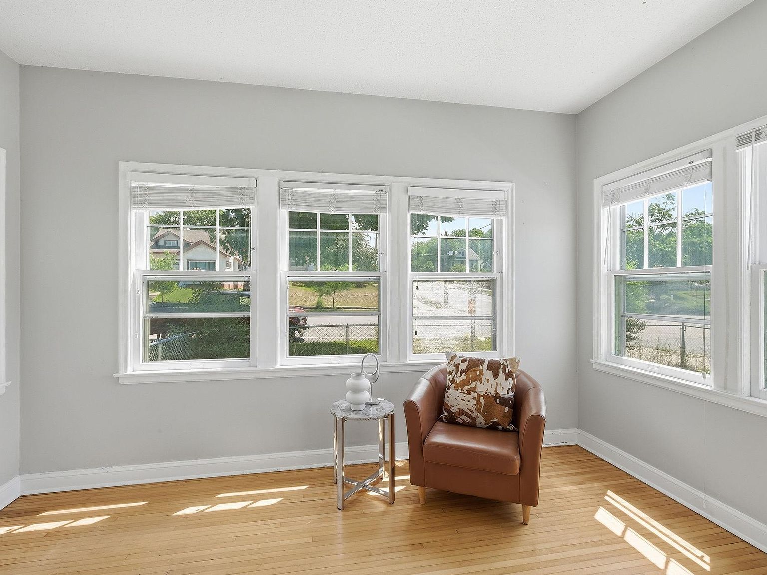 3954 Portland Ave Minneapolis, MN 55407 - Thumbnail 4