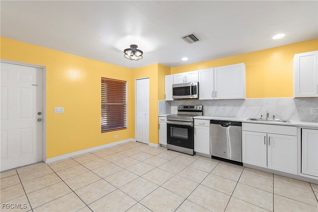 2407 George Ave S Lehigh Acres, FL 33973 - Thumbnail 4