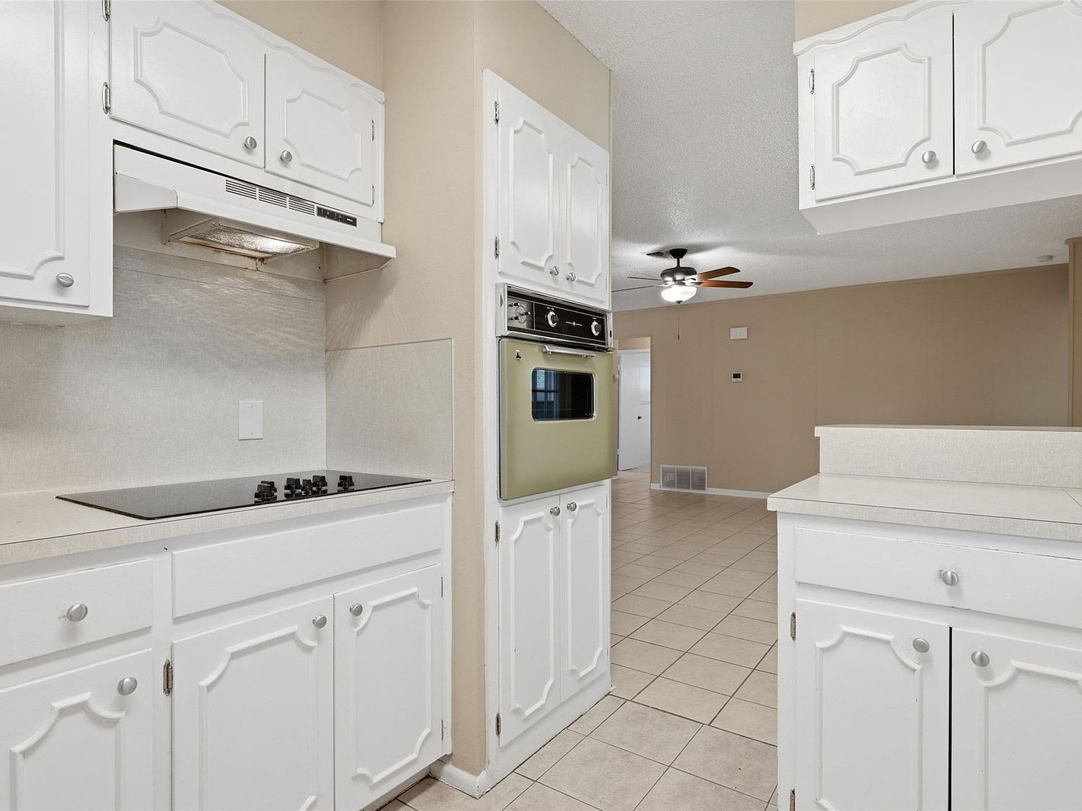 7404 Bucknell Dr Austin, TX 78723 - Thumbnail 4