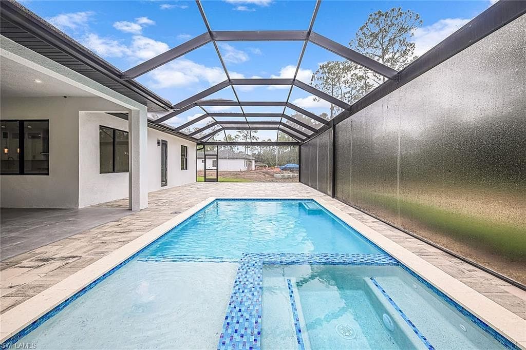 2840 Golden Gate Blvd W Naples, FL 34120 - Thumbnail 4
