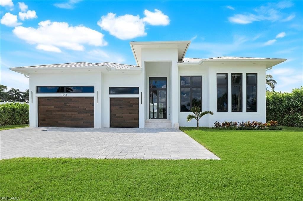 1248 13th Ave N Naples, FL 34102 - Thumbnail 4