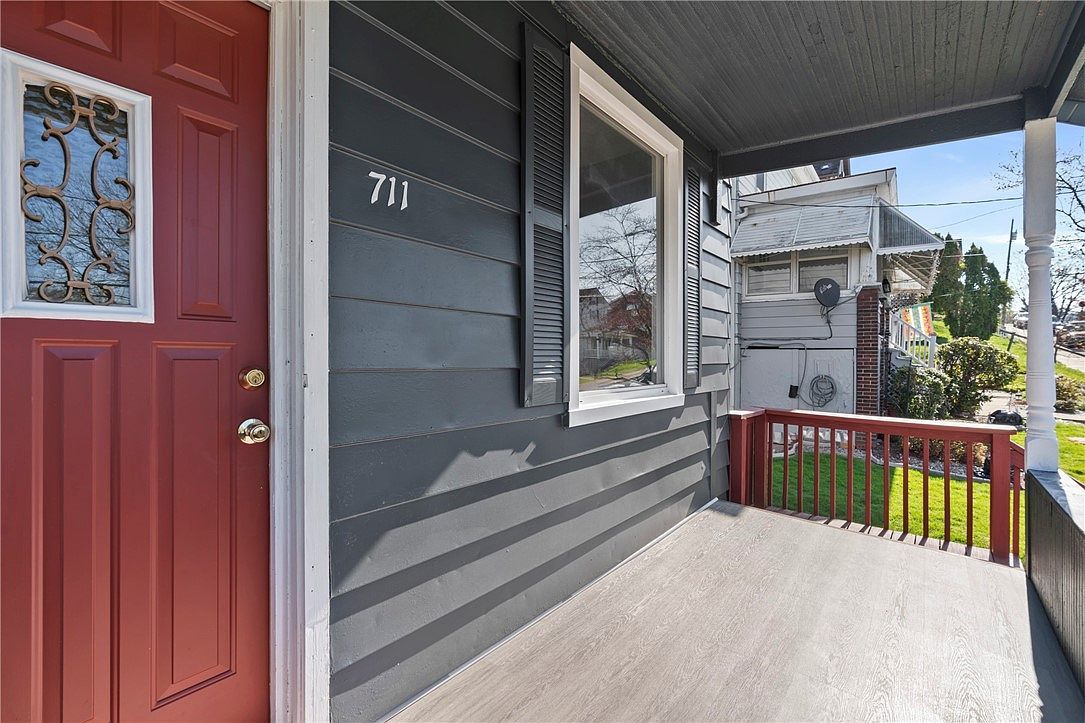 711 9th St Irwin, PA 15642 - Thumbnail 4