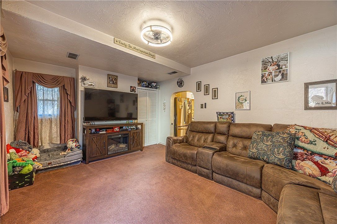 3318 Spring Garden Rd Pittsburgh, PA 15212 - Thumbnail 4