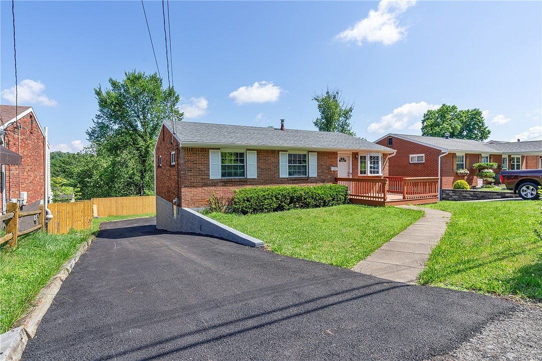 1625 Loretta Dr Pittsburgh, PA 15235 - Thumbnail 4