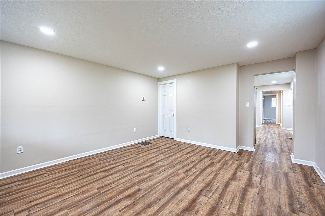 106 Blythe Rd S Morgan, PA 15064 - Thumbnail 4