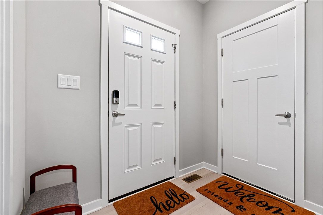 2013 Field Stone Dr S Mc Donald, PA 15057 - Thumbnail 4