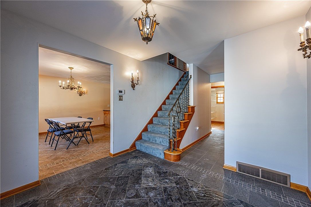 50 Camelot Ct Pittsburgh, PA 15235 - Thumbnail 4