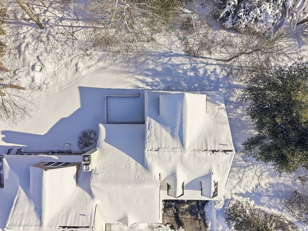 18 Winterberry Ln Unit 18 Hanover, MA 02339 - Thumbnail 4