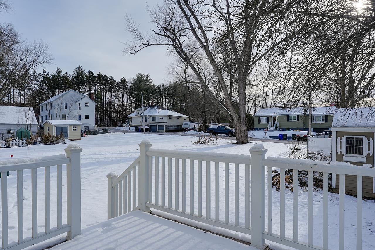 48 Greenleaf St Manchester, NH 03103 - Thumbnail 4