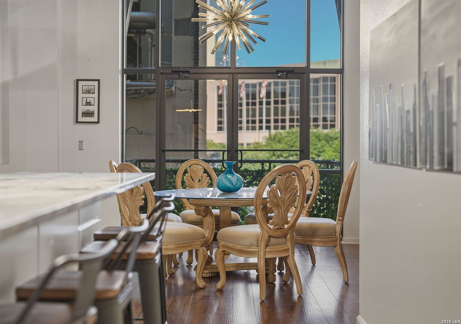 214 E Travis St APT 205 San Antonio, TX 78205 - Thumbnail 4