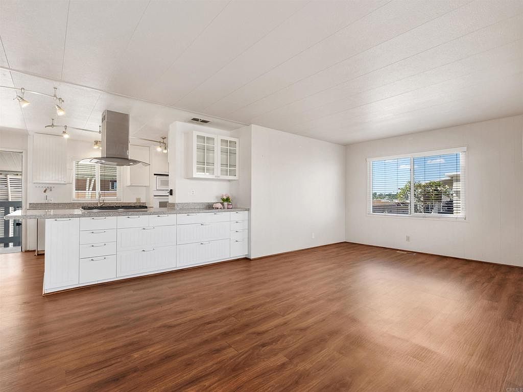 1506 Oak Dr Space 12 Vista, CA 92084 - Thumbnail 4