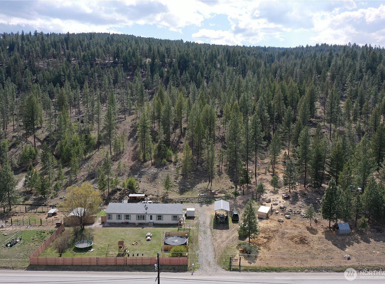 722 Aeneas Valley Rd Tonasket, WA 98855 - Thumbnail 4