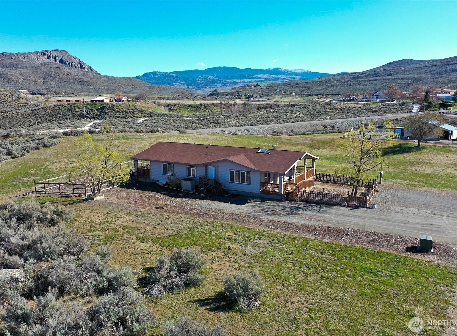 32 Valley View Dr Tonasket, WA 98855 - Thumbnail 4