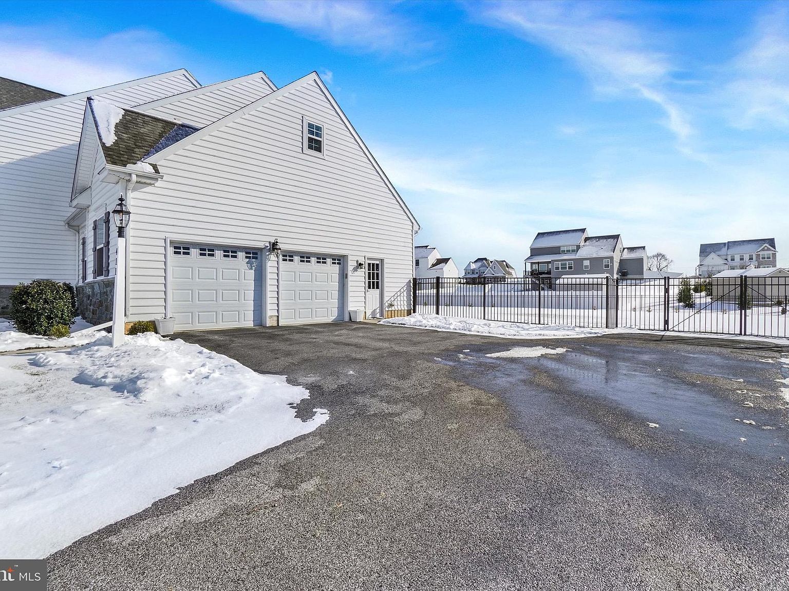 411 Peggy Ln New Freedom, PA 17349 - Thumbnail 4