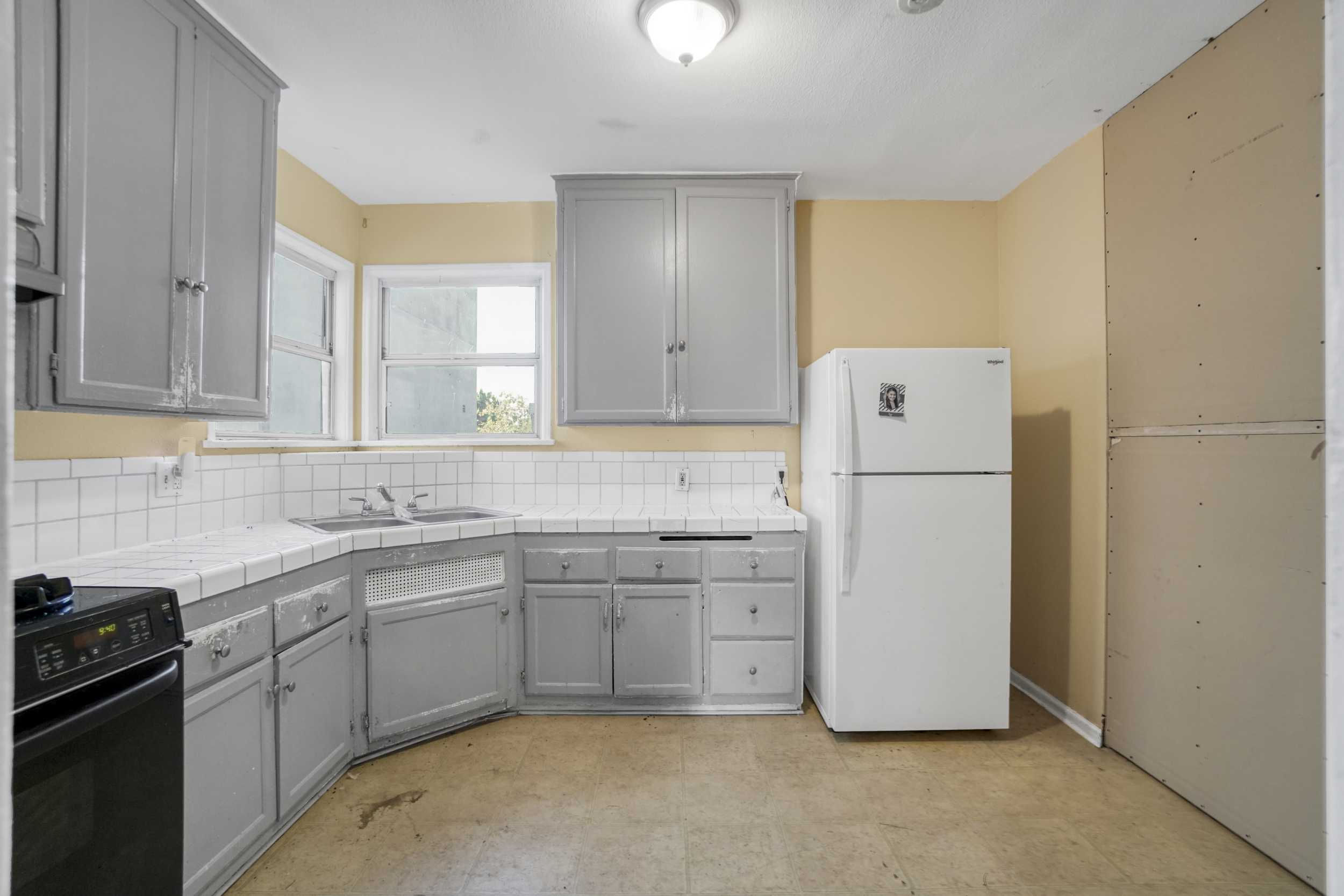 10807 Compton Avenue, Los Angeles, CA, USA, 90059 - Thumbnail 4