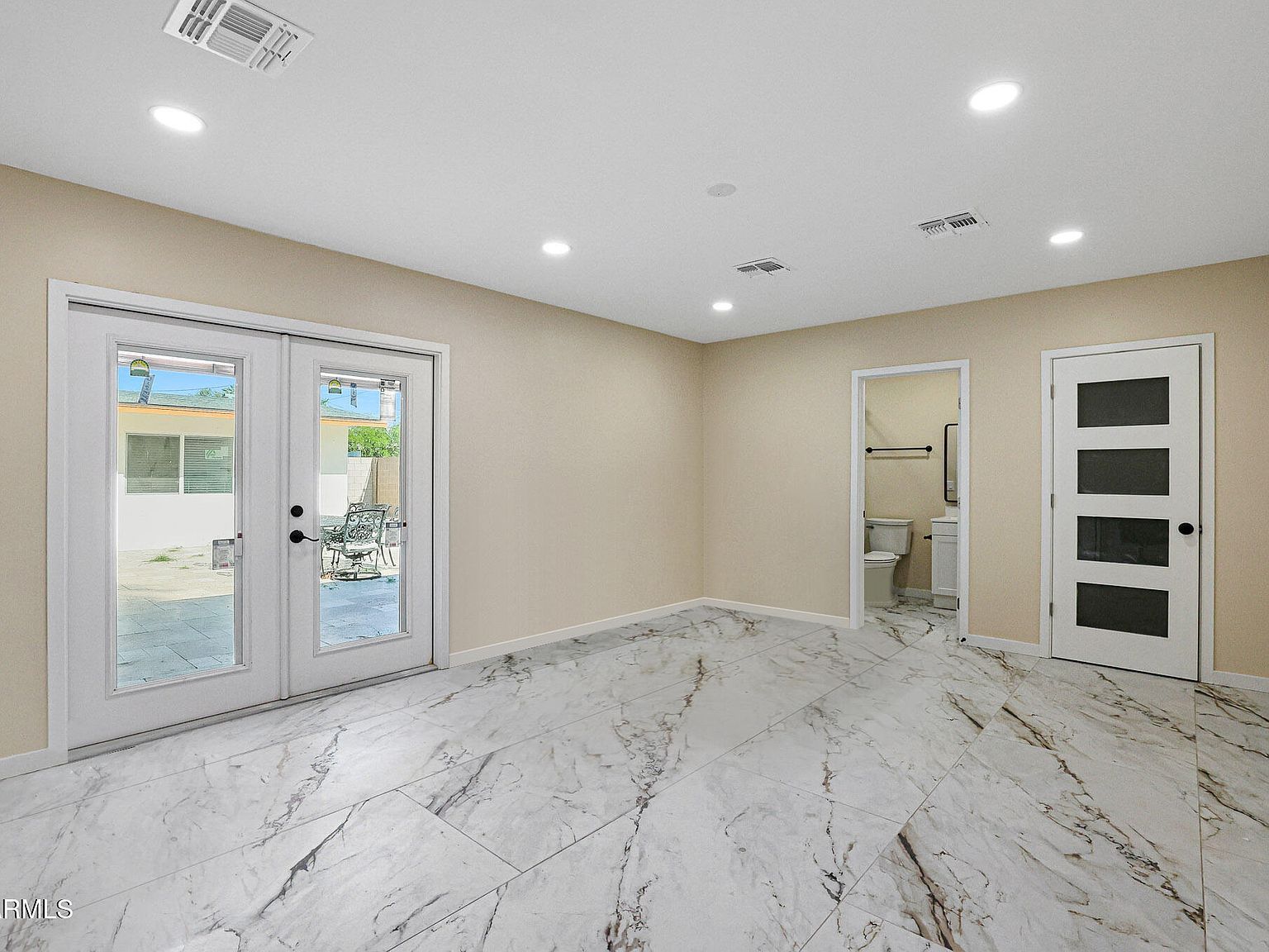 725 E Encanto Dr Tempe, AZ 85281 - Thumbnail 4