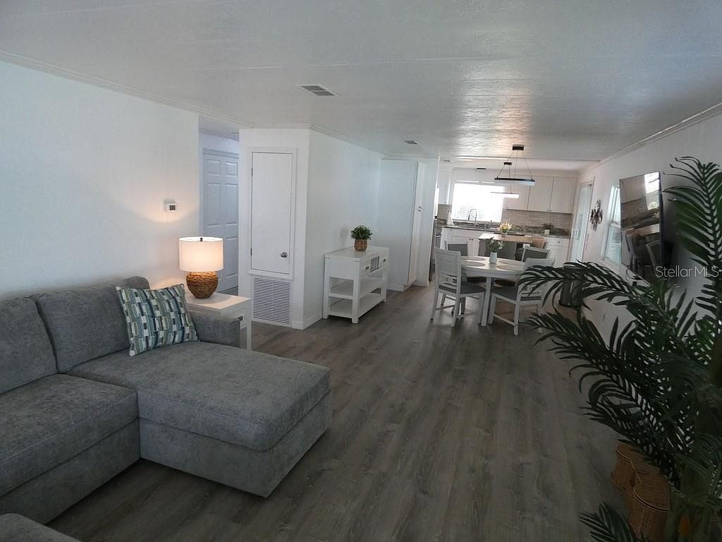 4409 Tucker Sq New Port Richey, FL 34652 - Thumbnail 4