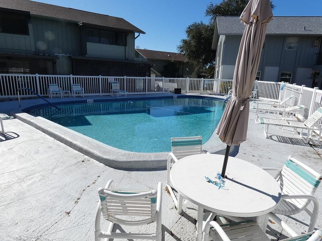 1960 Union St APT 41 Clearwater, FL 33763 - Thumbnail 4