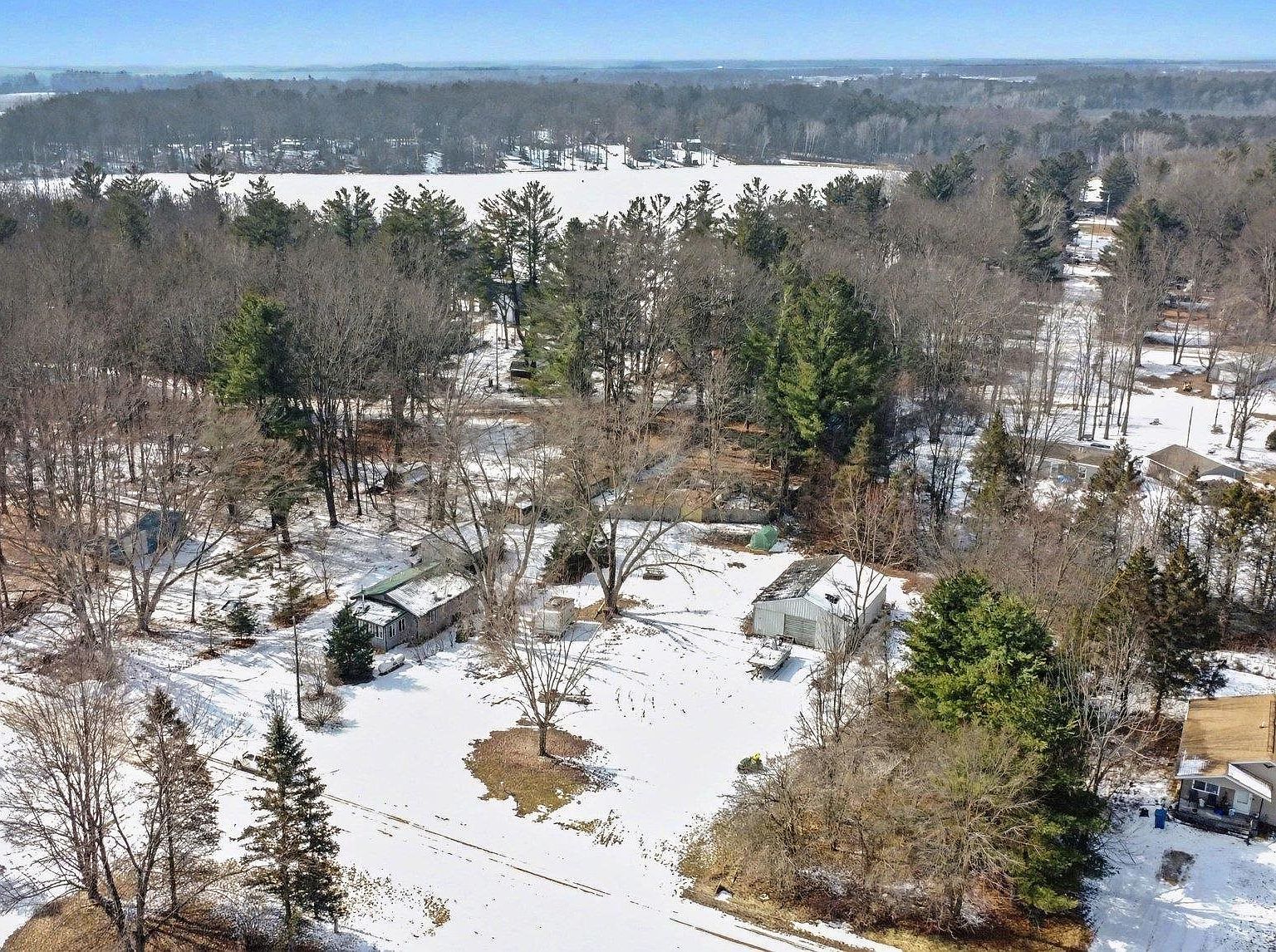 1058 & 1062 Wildcherry Dr Gladwin, MI 48624 - Thumbnail 4