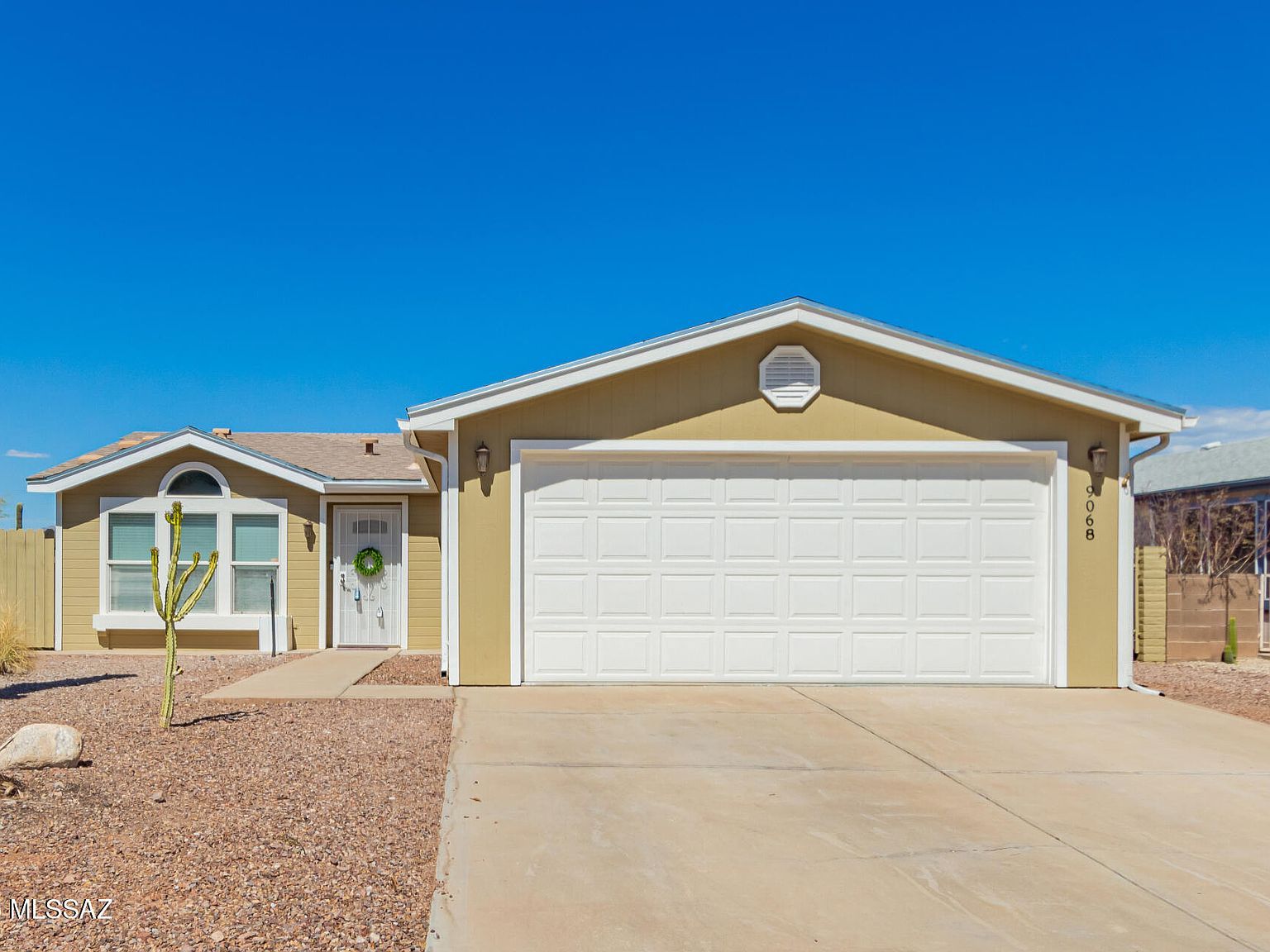 9068 N Valgrind Ln Tucson, AZ 85743 - Thumbnail 4