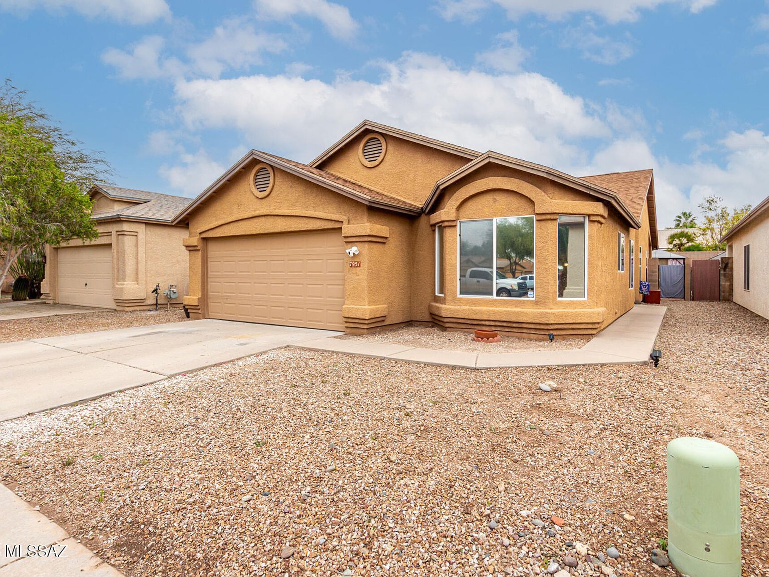 7951 S Wild Primrose Ave Tucson, AZ 85747 - Thumbnail 4