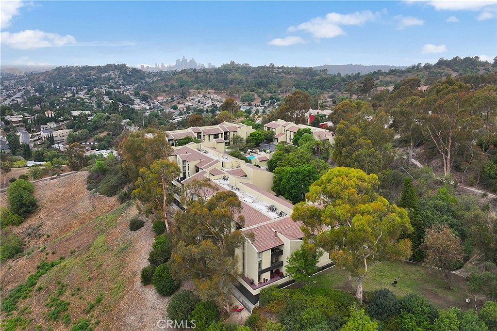 4080 Via Marisol APT 127 Los Angeles, CA 90042 - Thumbnail 4