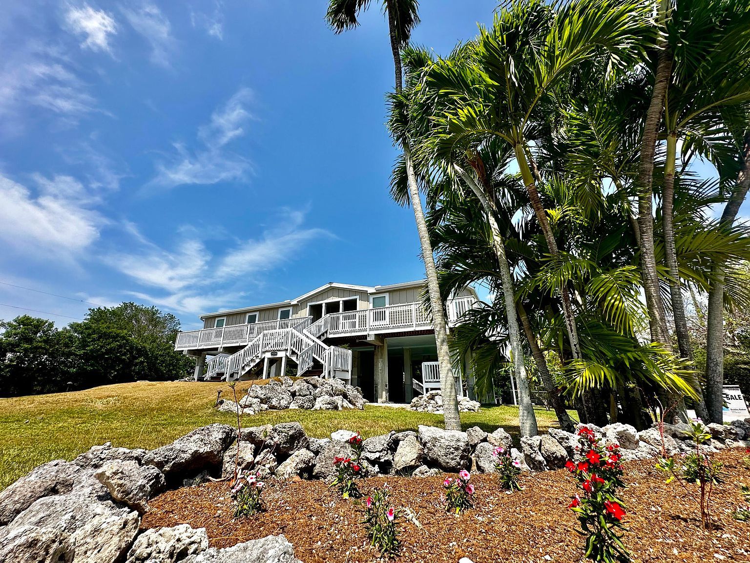 19749 Date Palm Dr Sugarloaf Key, FL 33042 - Thumbnail 4