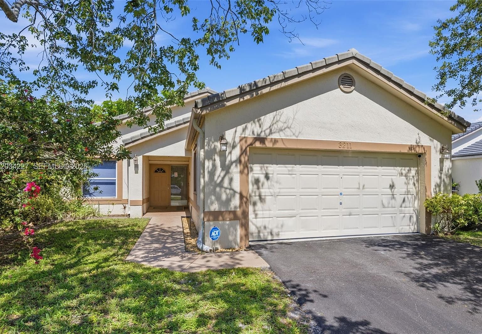 3211 NW 123rd Ave Coral Springs, FL 33065 - Thumbnail 4
