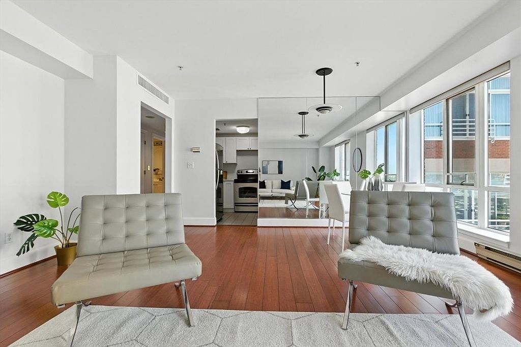 197 8th St APT 501 Charlestown, MA 02129 - Thumbnail 4