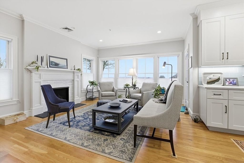 1090 Shore Rd #7 Bourne, MA 02532 - Thumbnail 4