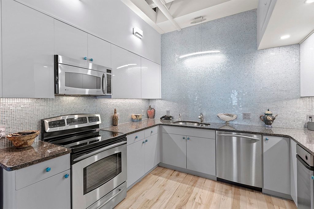 111 Beach St Unit 3E Boston, MA 02111 - Thumbnail 4