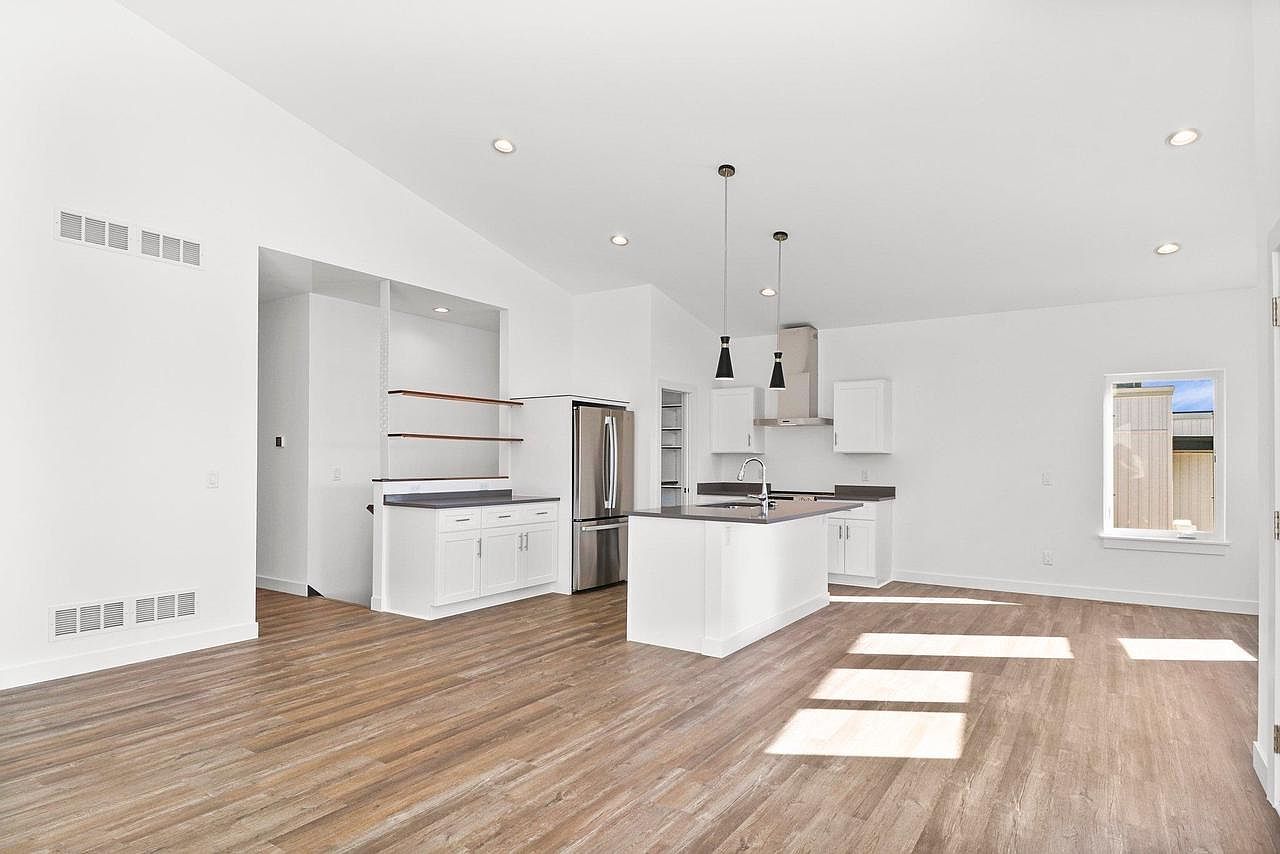 104 Boneset Ave Poynette, WI 53955 - Thumbnail 4