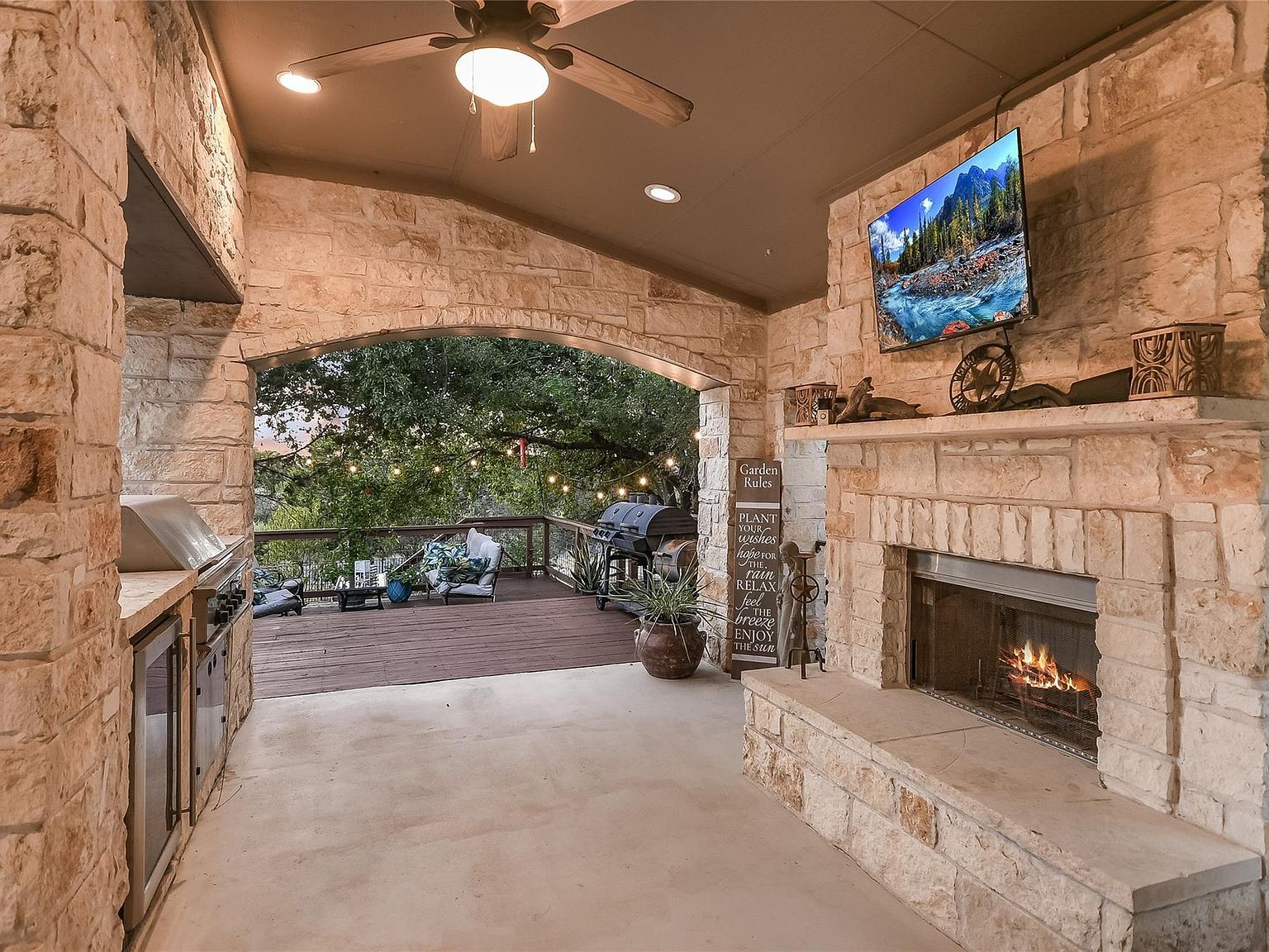 300 Wesley Ridge Dr Spicewood, TX 78669 - Thumbnail 4