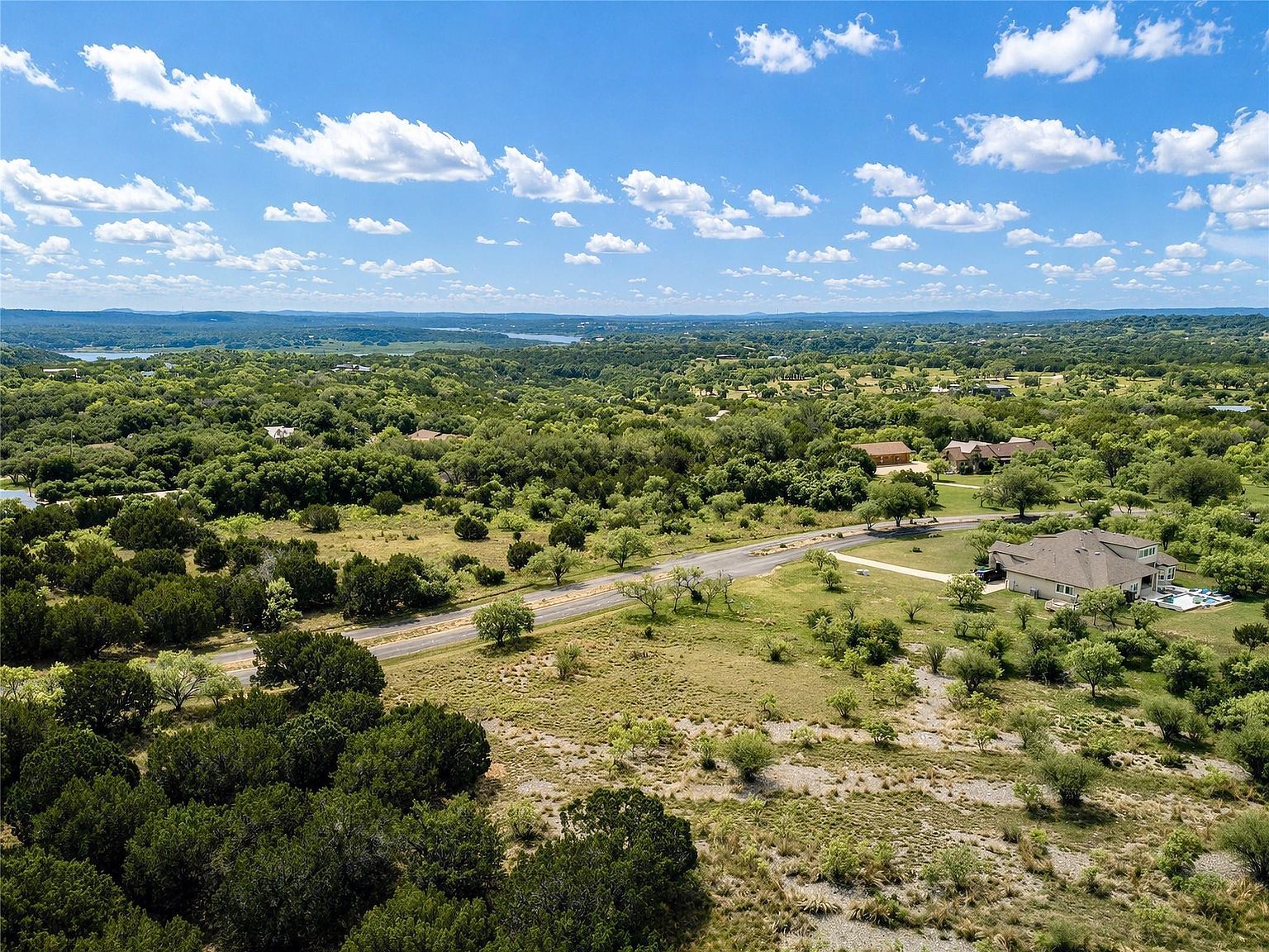 19A Ridge Harbor Dr Spicewood, TX 78669 - Thumbnail 4