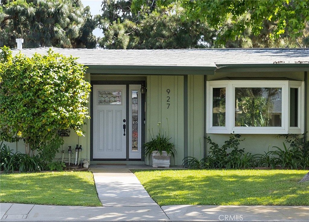 927 Presidio Dr Costa Mesa, CA 92626 - Thumbnail 4