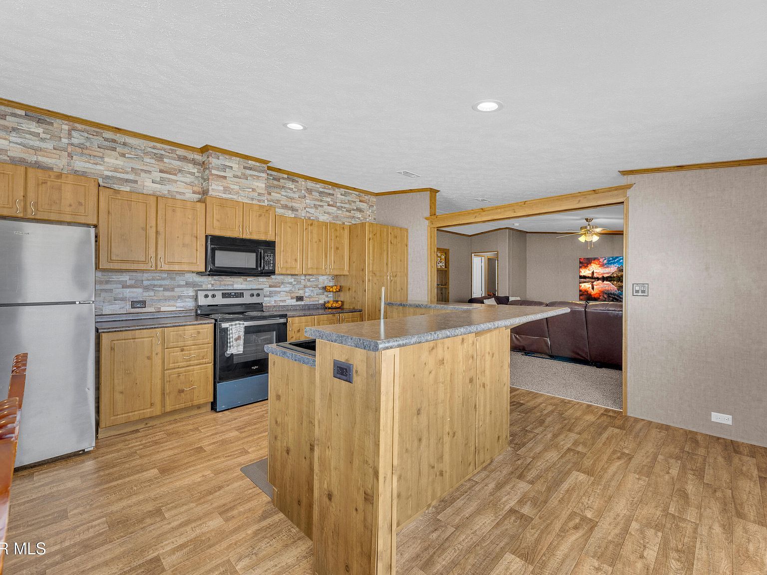 730 Rockard Dr El Paso, TX 79928 - Thumbnail 4