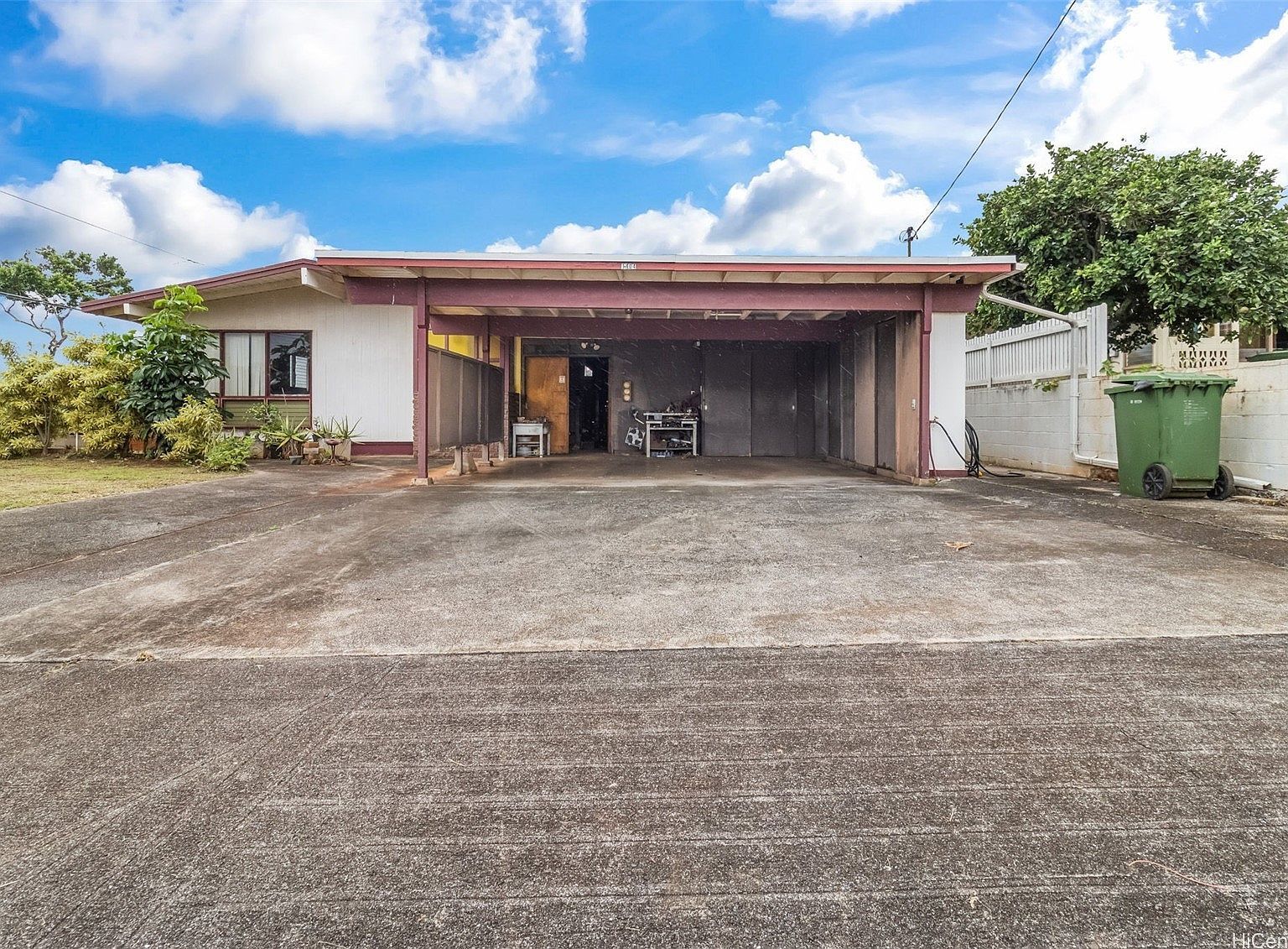 1404 Kaumoli St Pearl City, HI 96782 - Thumbnail 4