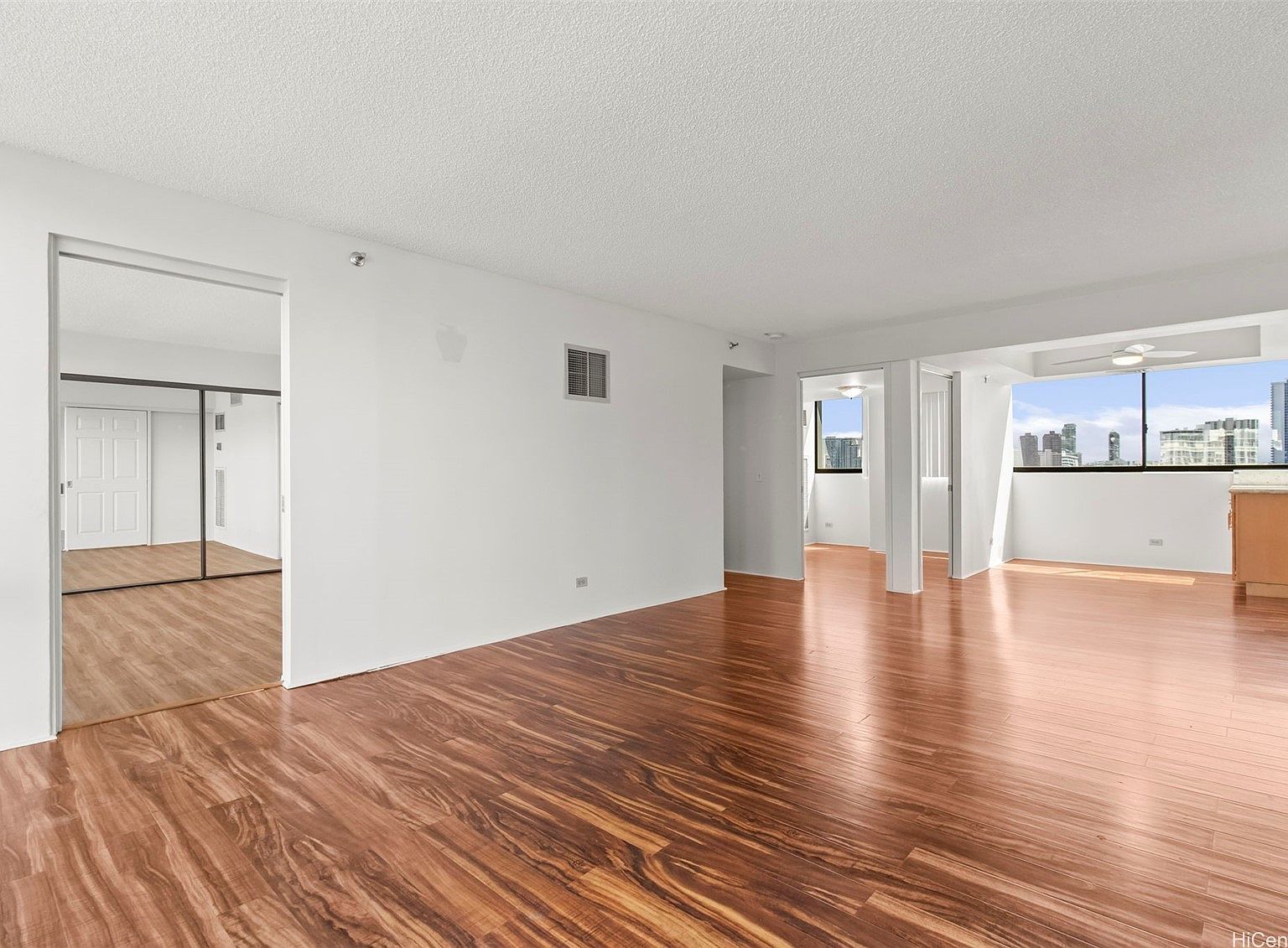 1114 Punahou St APT 14A Honolulu, HI 96826 - Thumbnail 4