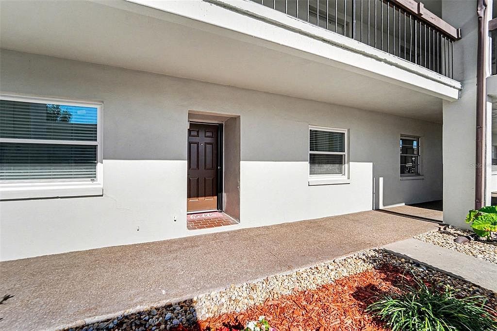 5197 Silent Loop APT 121 New Port Richey, FL 34652 - Thumbnail 4