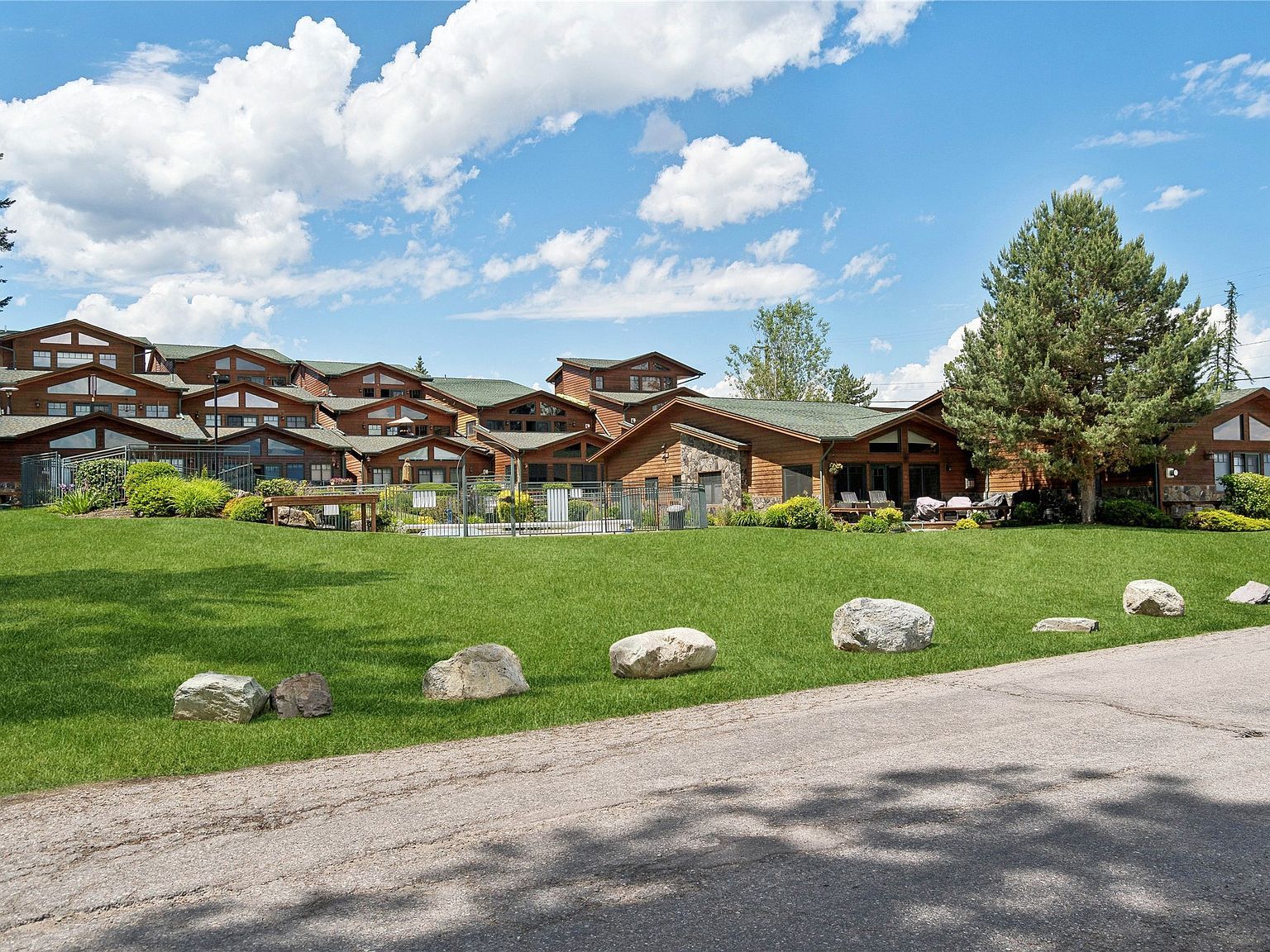 150 Adams St UNIT 4 Lakeside, MT 59922 - Thumbnail 4