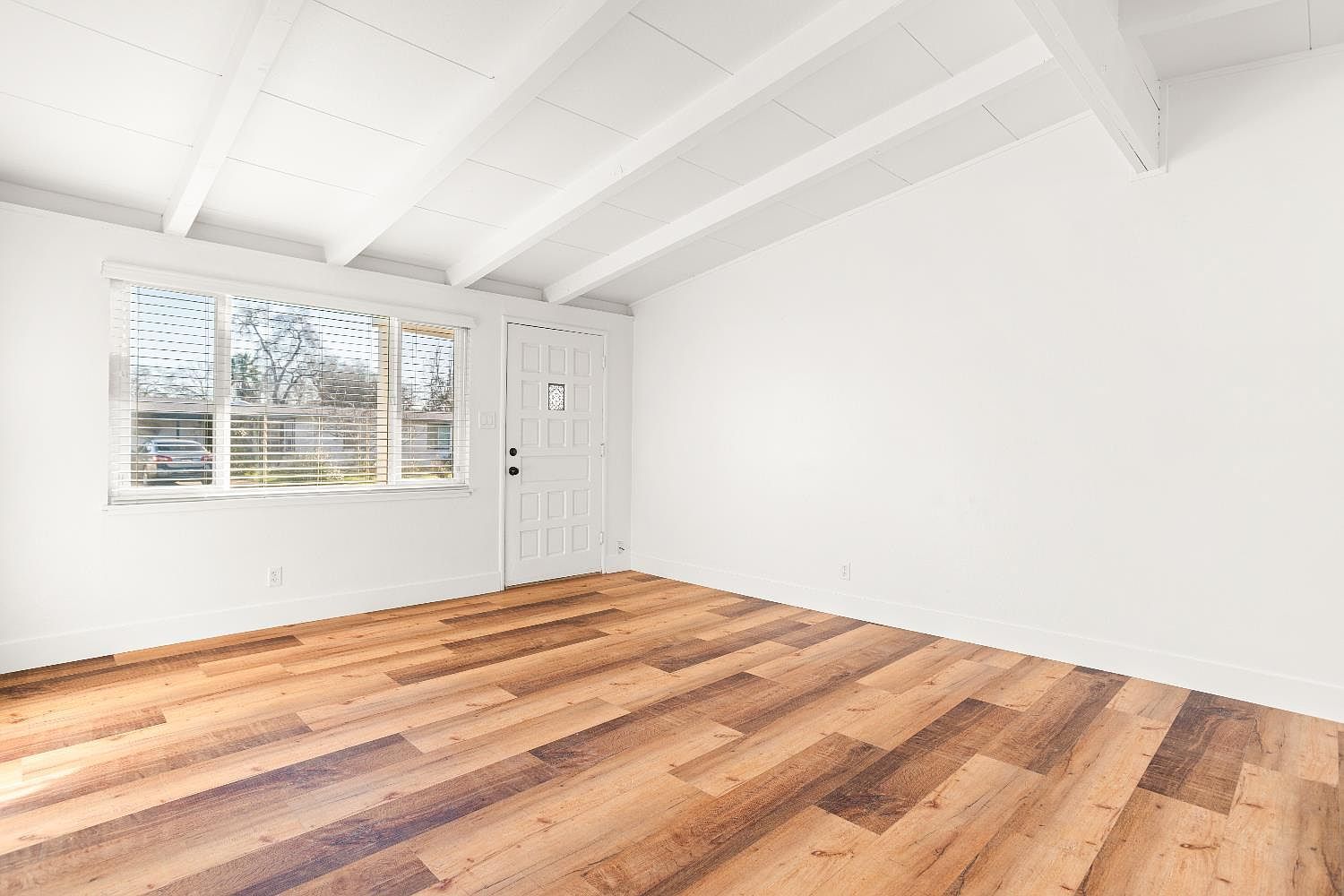 7563 Chula Vista Dr Citrus Heights, CA 95610 - Thumbnail 4