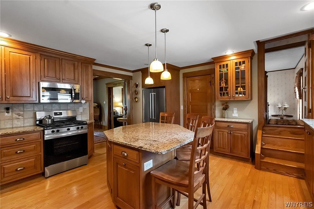 65 Potter Ave Orchard Park, NY 14127 - Thumbnail 4