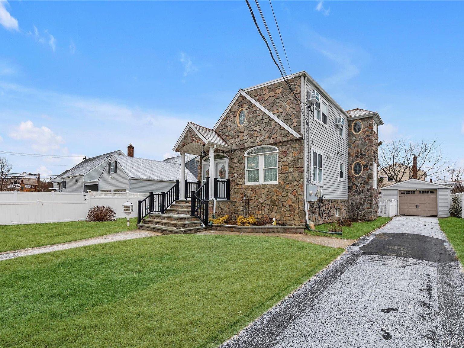 2451 Joseph Ct Bellmore, NY 11710 - Thumbnail 4