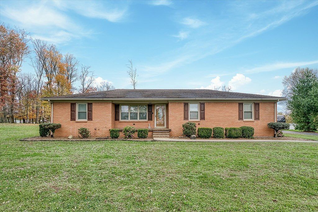 1200 Sullivan Dr Lafayette, TN 37083 - Thumbnail 4