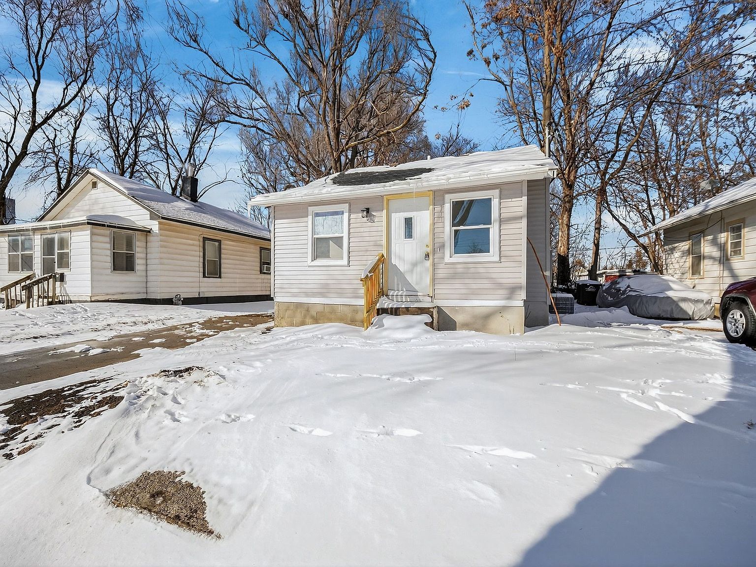 2024 Capitol Ave Des Moines, IA 50317 - Thumbnail 4